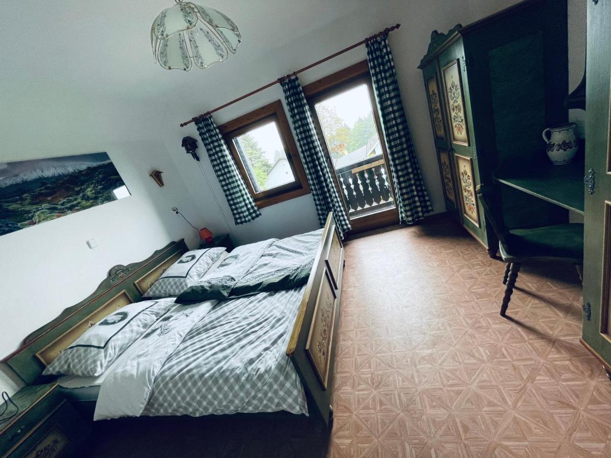 Ferienhuette Simon Gregor Apartment Eitweg Екстериор снимка