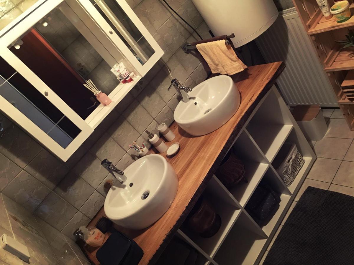 Ferienhuette Simon Gregor Apartment Eitweg Екстериор снимка